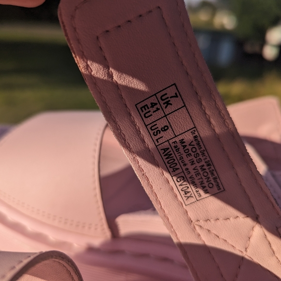 Doc Martens Voss sandals chalk pink sz 9 women - Picture 3 of 3